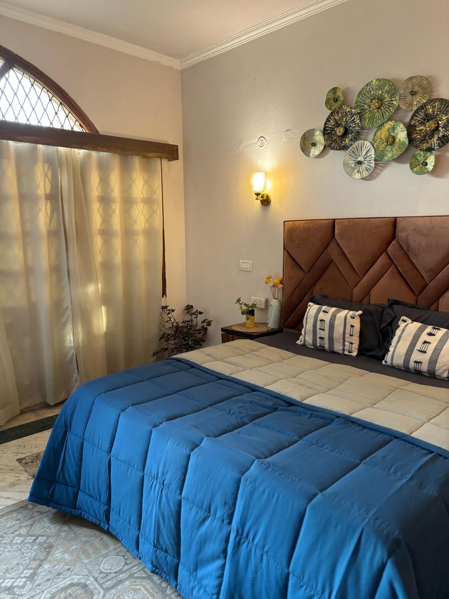 Atharva'S Homestay By Goaround Homes - Nehru Enclave Metro, South Delhi New Delhi Exteriör bild