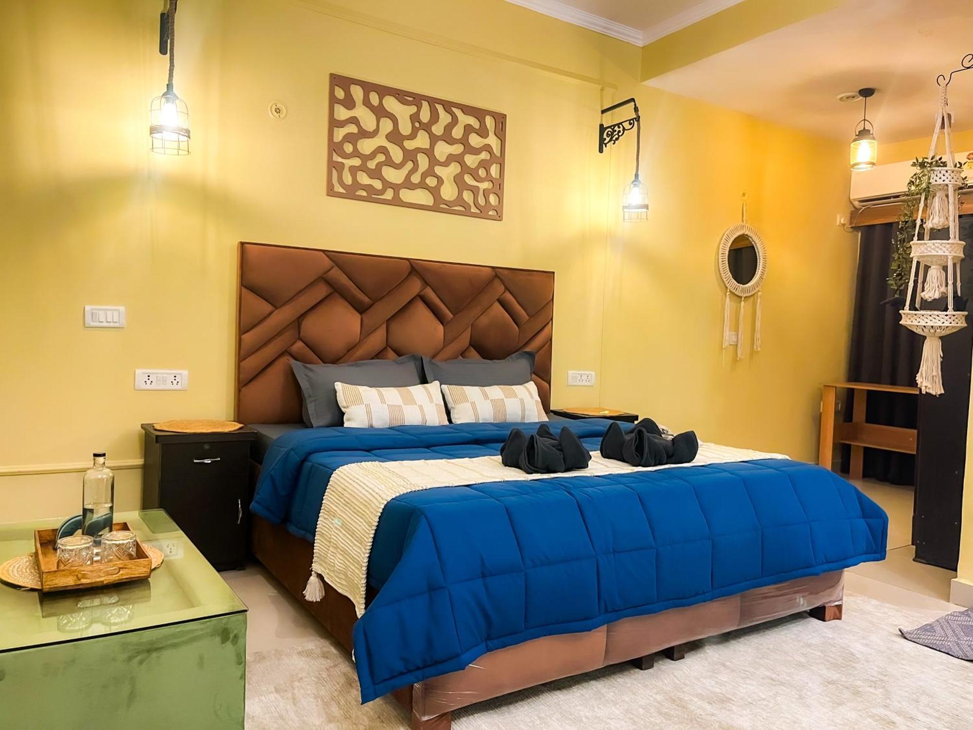 Atharva'S Homestay By Goaround Homes - Nehru Enclave Metro, South Delhi New Delhi Exteriör bild