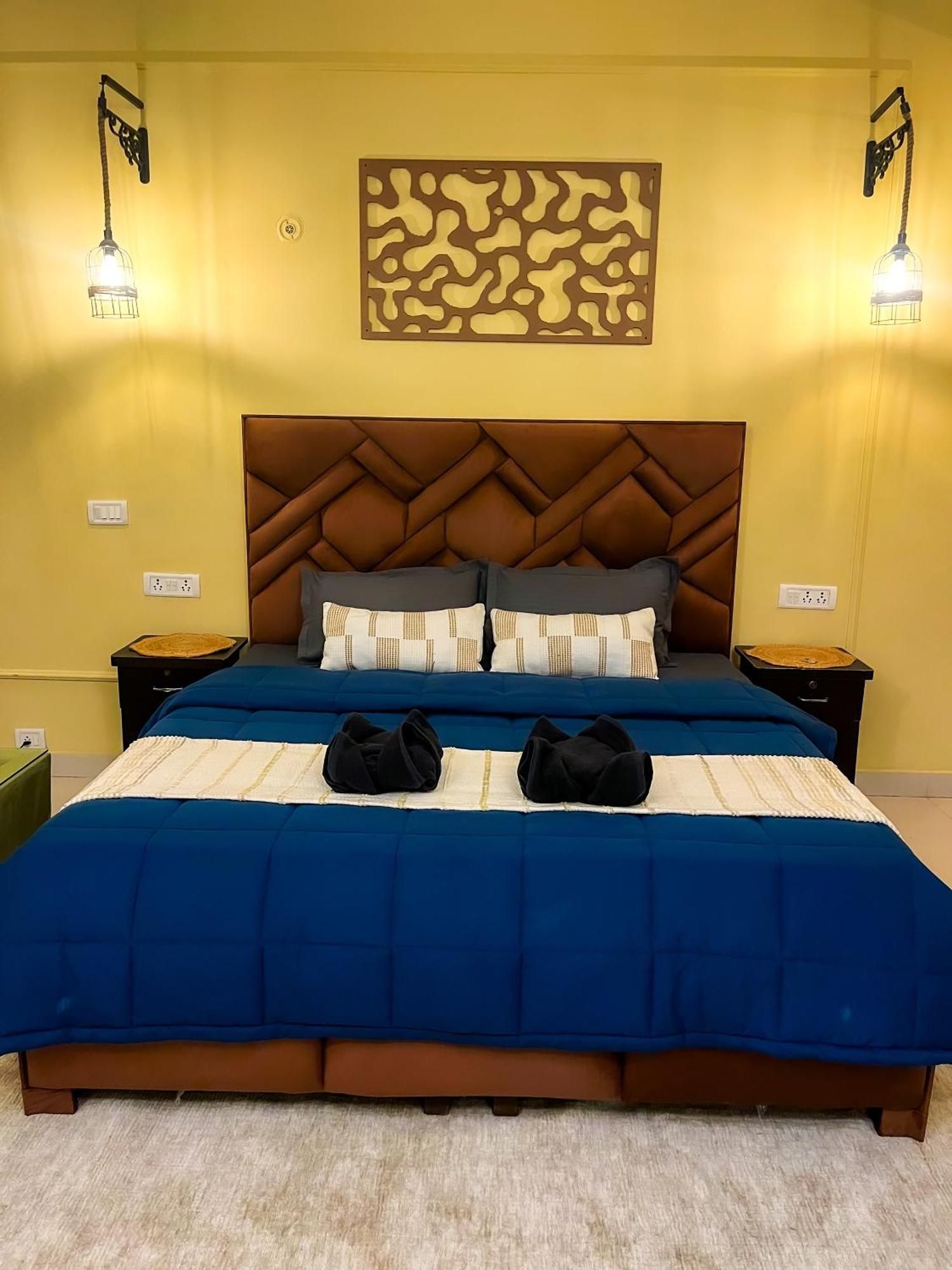 Atharva'S Homestay By Goaround Homes - Nehru Enclave Metro, South Delhi New Delhi Exteriör bild