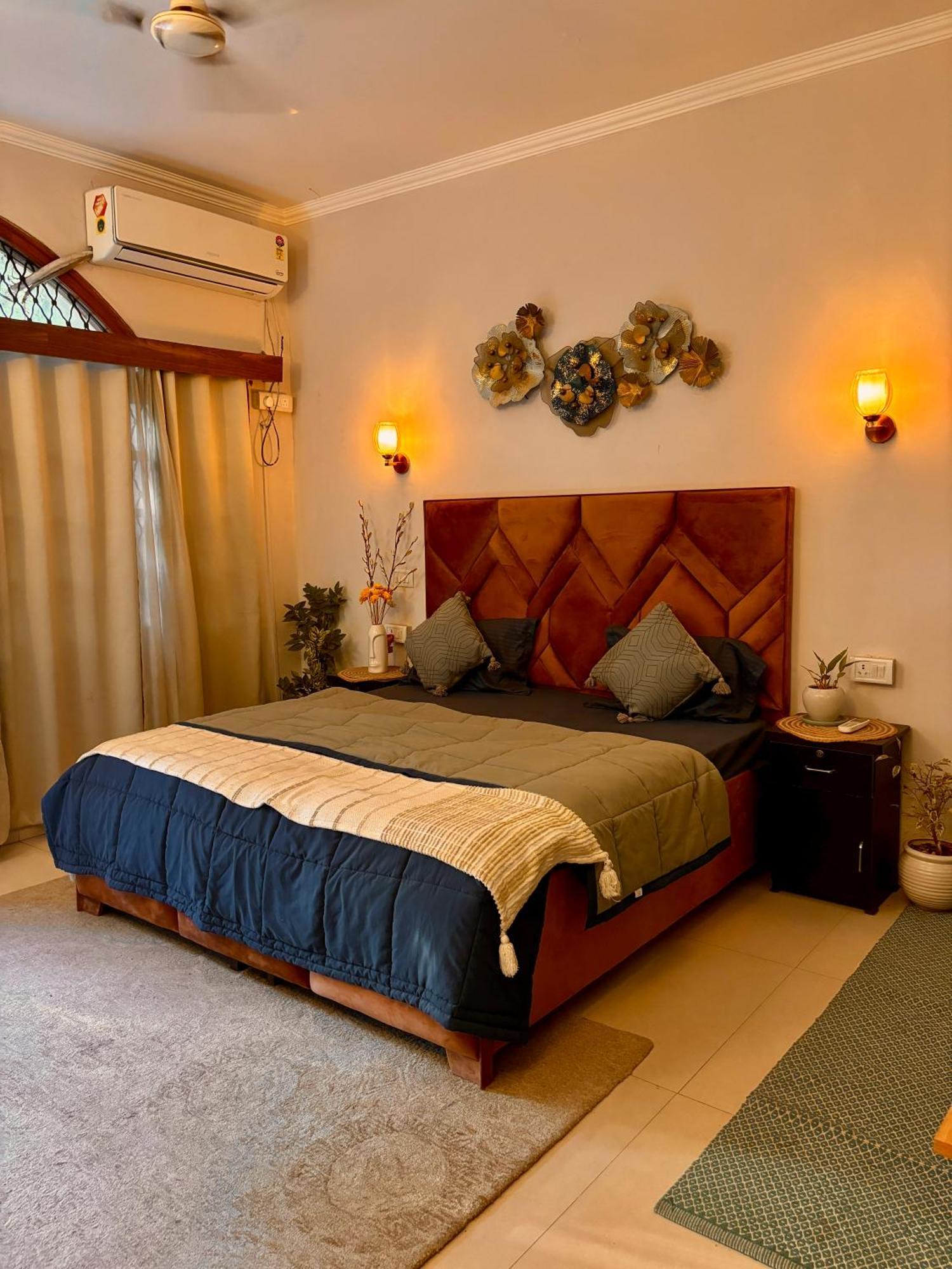 Atharva'S Homestay By Goaround Homes - Nehru Enclave Metro, South Delhi New Delhi Exteriör bild