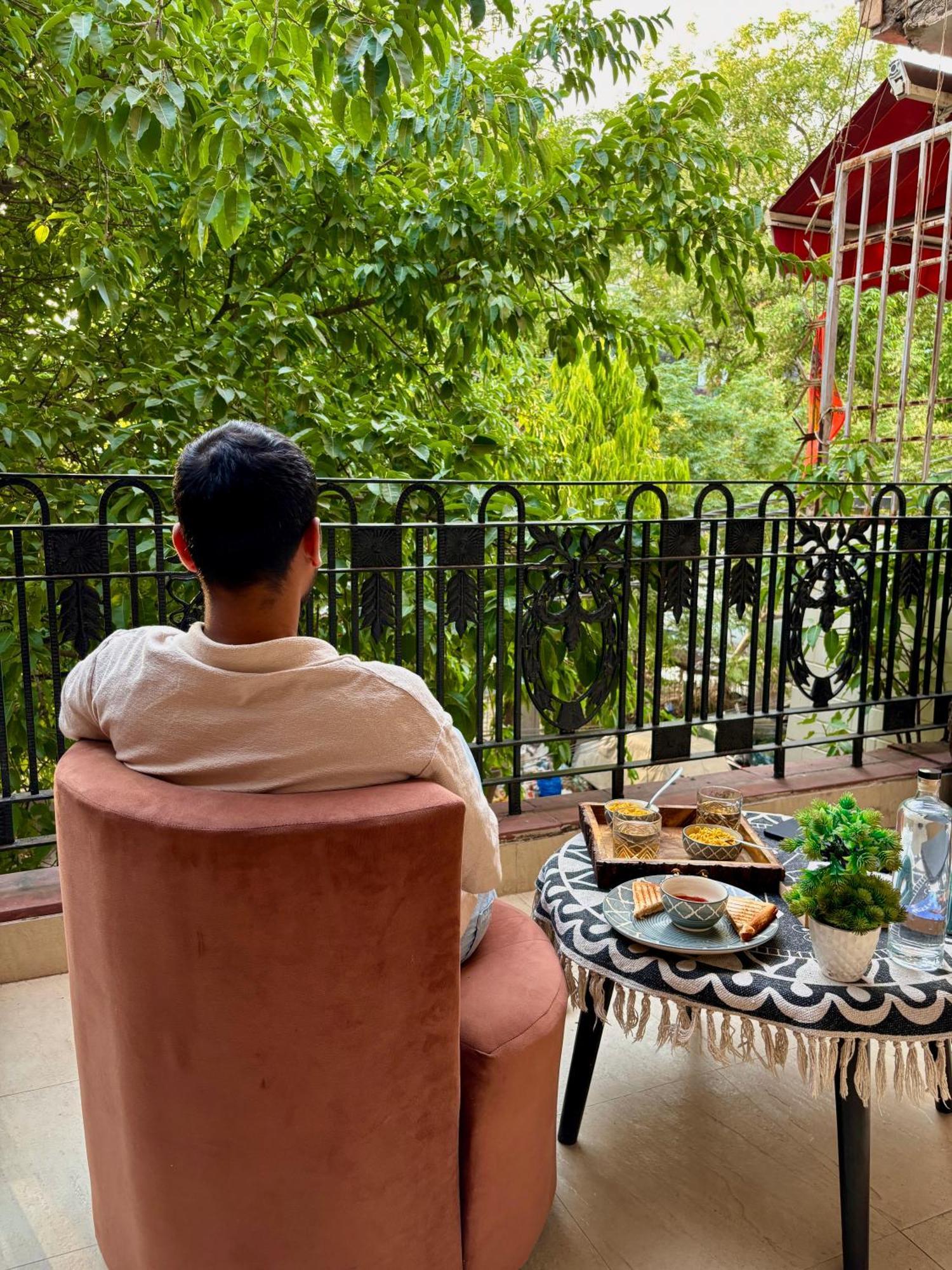 Atharva'S Homestay By Goaround Homes - Nehru Enclave Metro, South Delhi New Delhi Exteriör bild